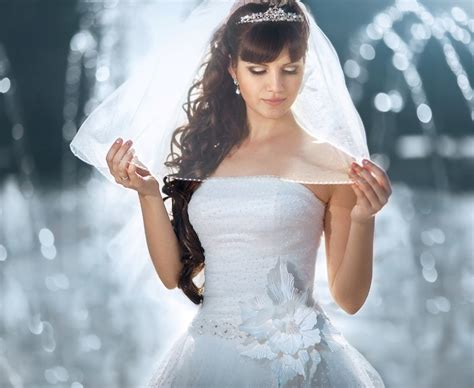 Кто должен покупать платье невесте на никах?